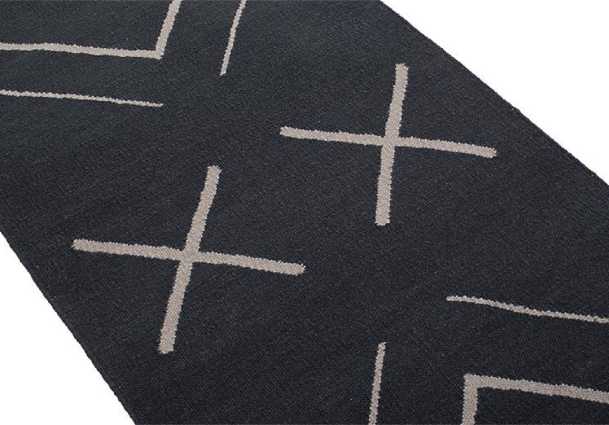 MIDNIGHT TASSEL RUG